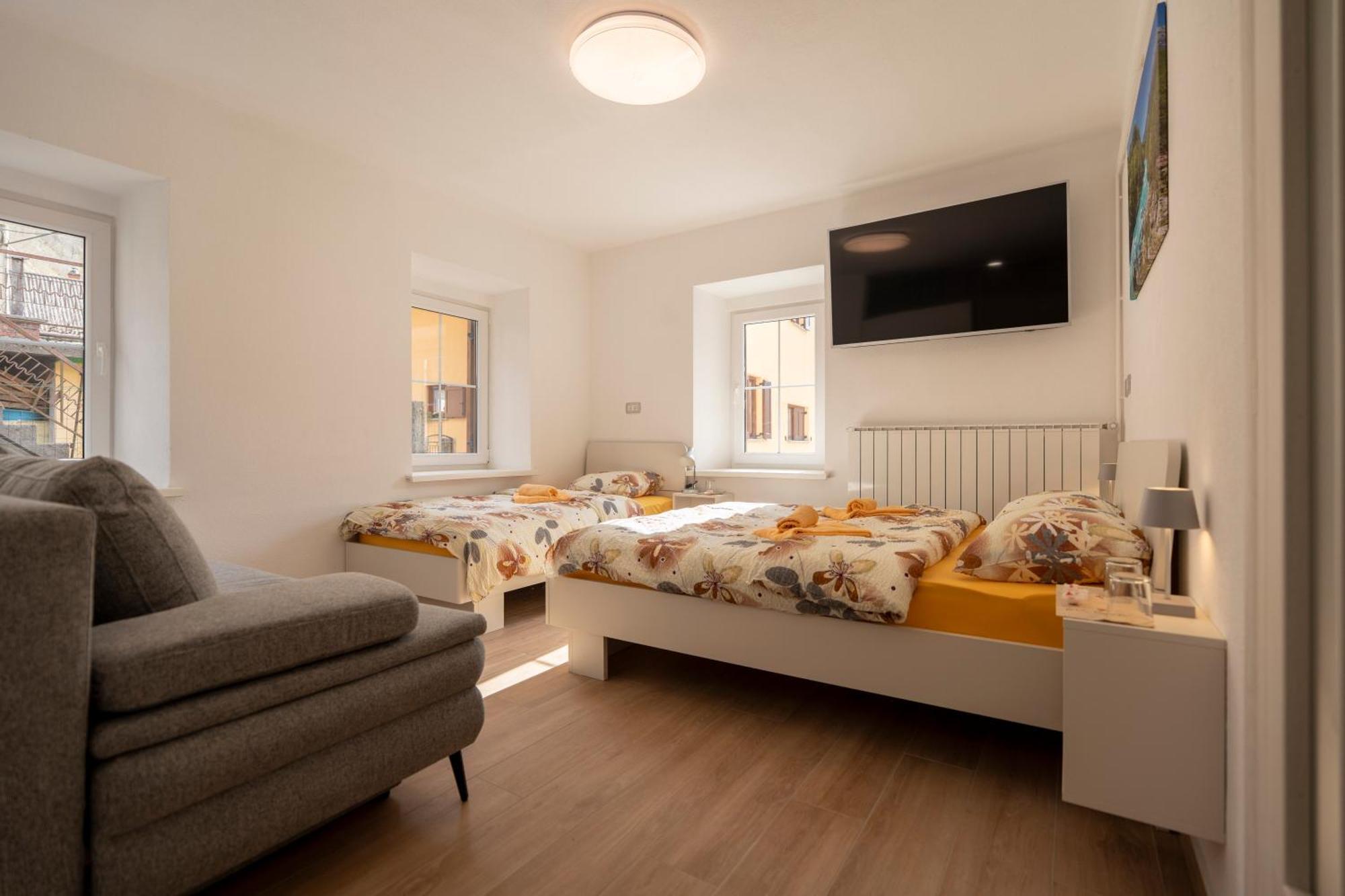 Relax House Soca Guest House Bovec Ngoại thất bức ảnh